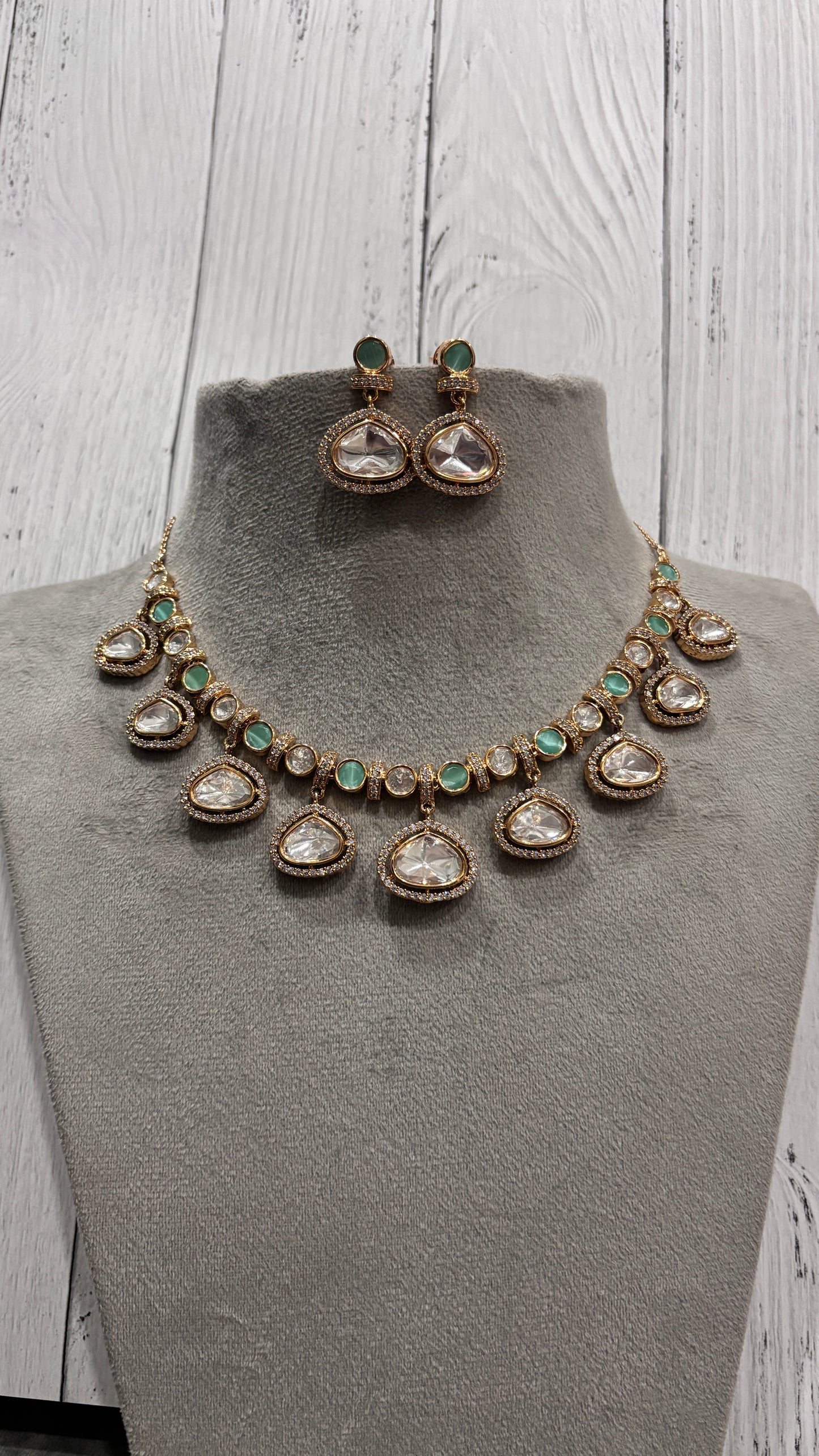 Vaanika Mint Royale Moissanite Necklace Set