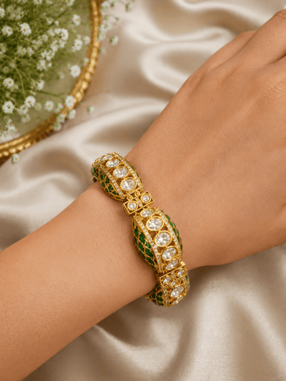 Vanya Emerald Moissanite Bracelet - B7-BJ