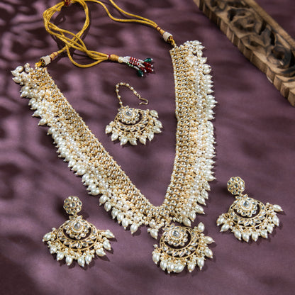 Ivory Kundan Jadau Set - 