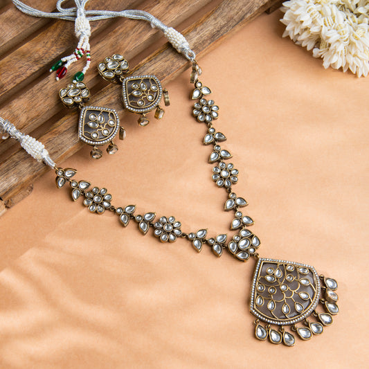 Dusky Vibes Necklace Set - 