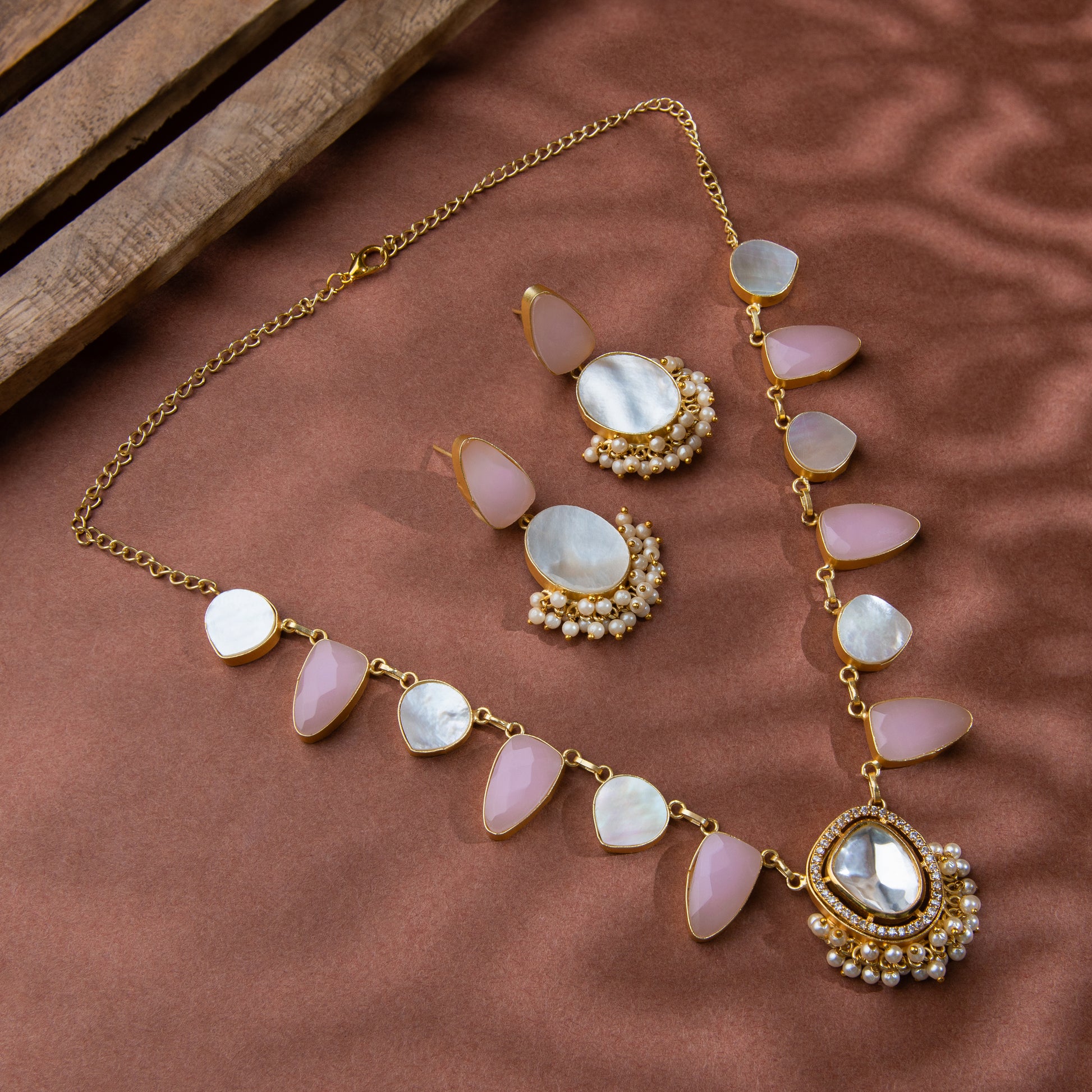 Pink Aura Natural Stone Set - 