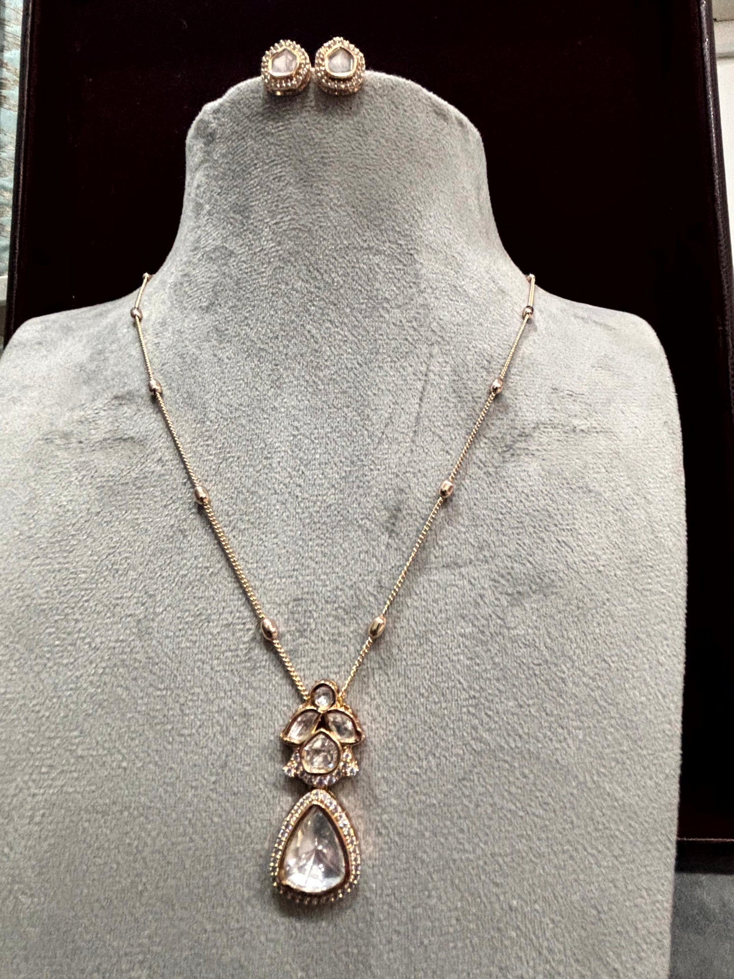Mira Moissanite Pendant Necklace Set