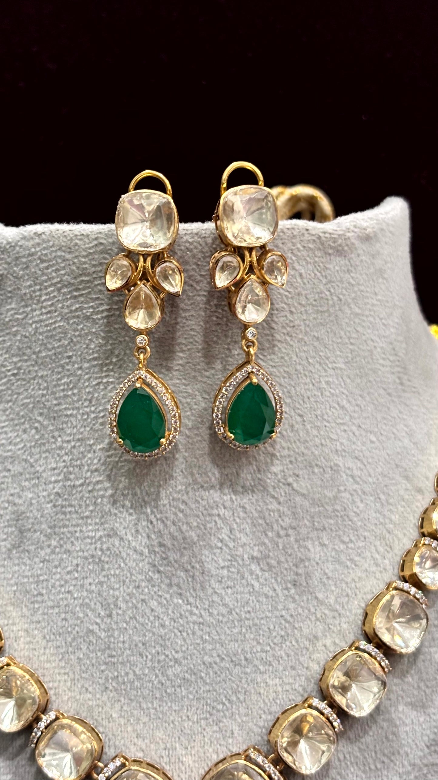 Vanya Emerald Teardrop Moissanite Necklace Set