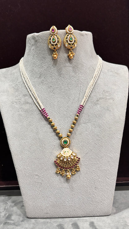 Anvitha Temple Pearl Pendant Necklace Set