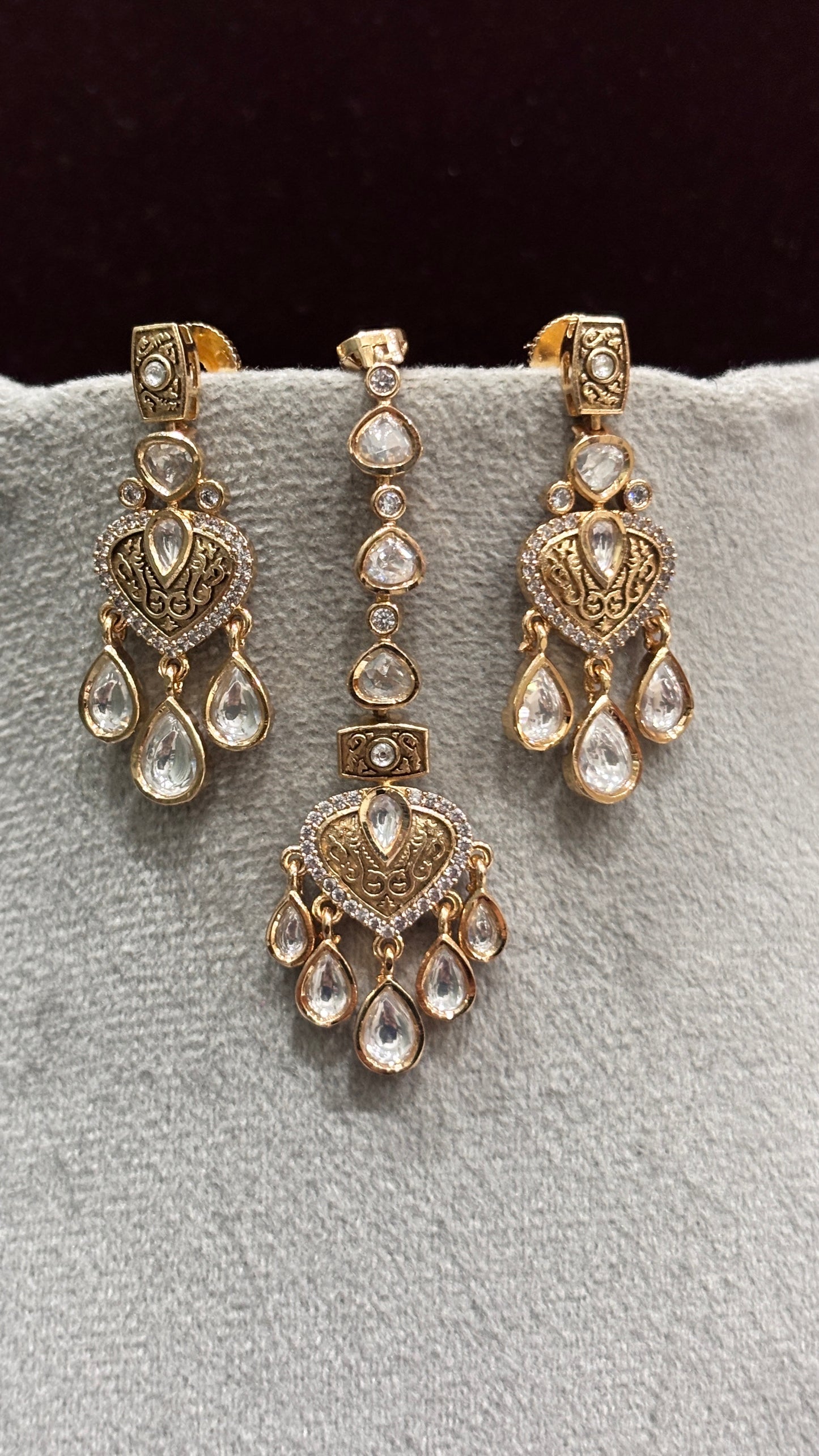 Mrunalini Heritage Moissanite Necklace Set