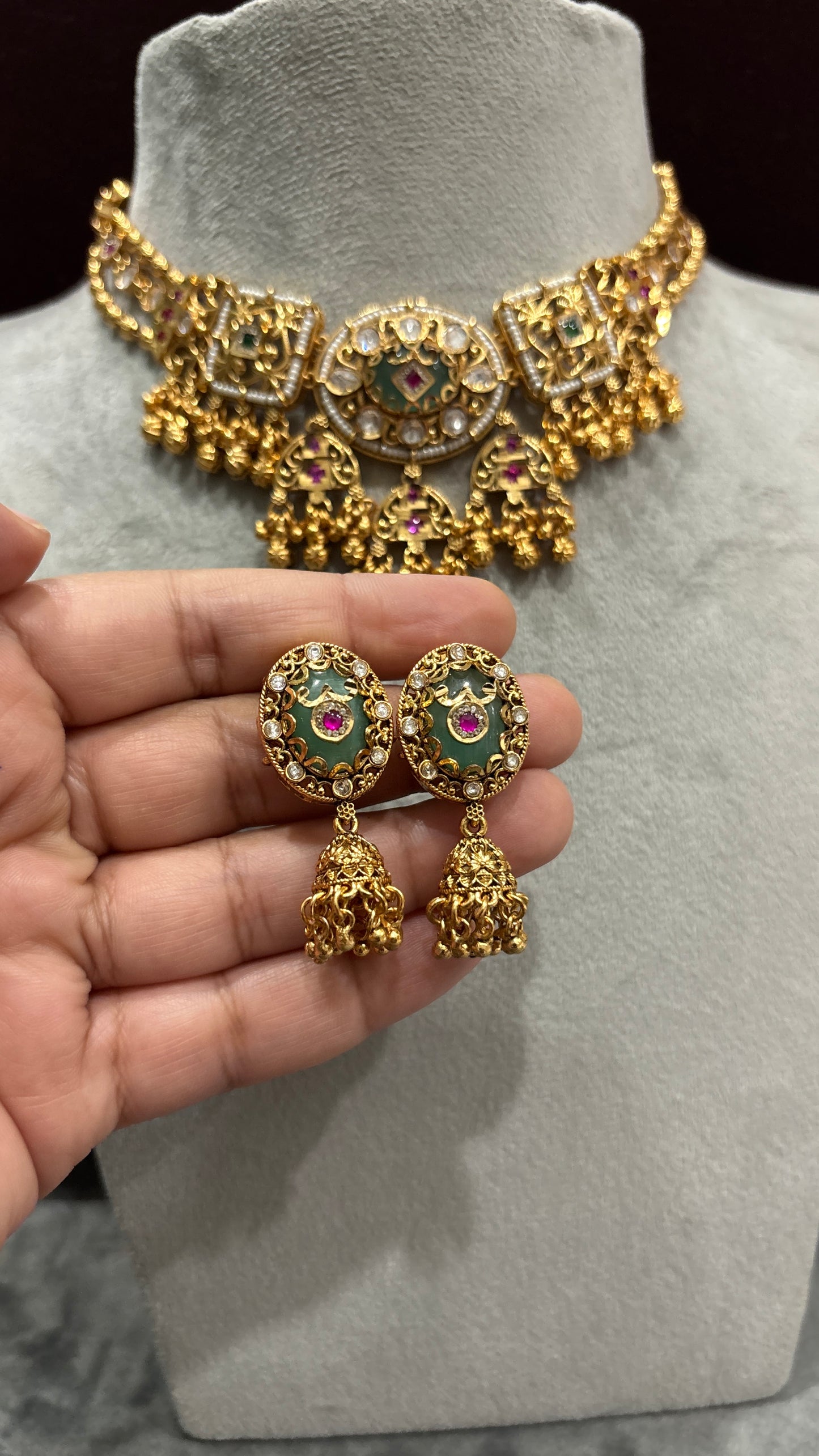 Aarunya Heritage Temple Kundan Choker Set