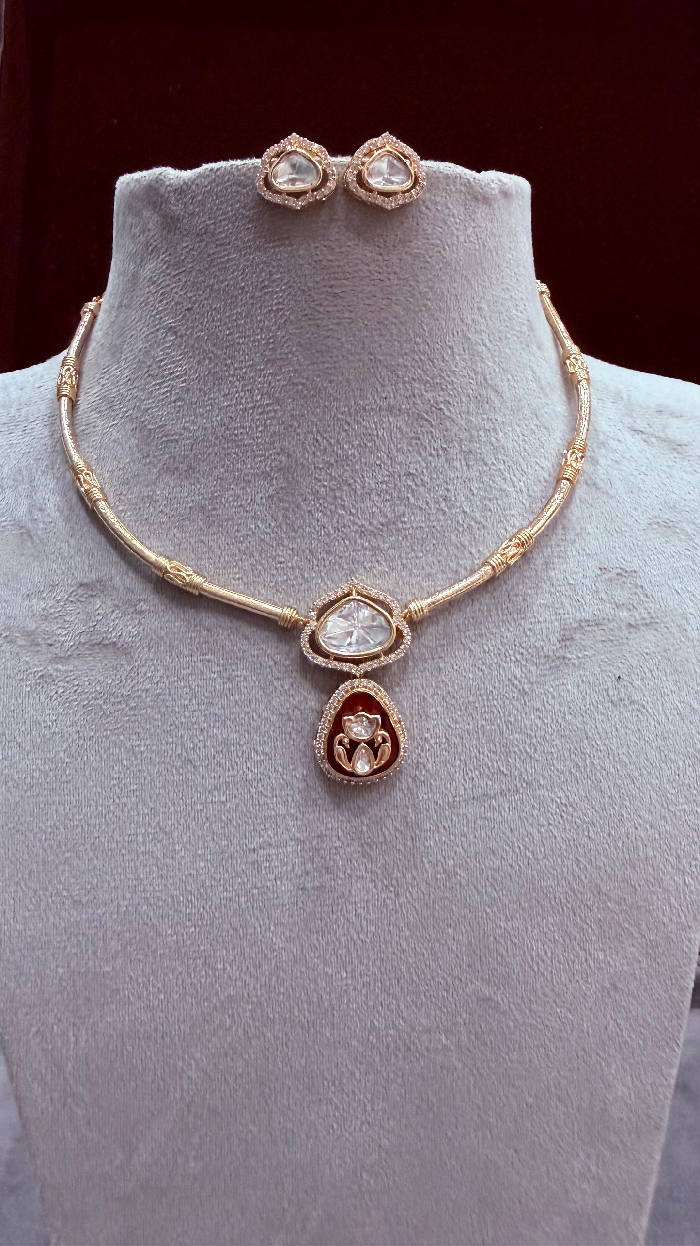 Aarna Maroon Moissanite Hasli Necklace Set