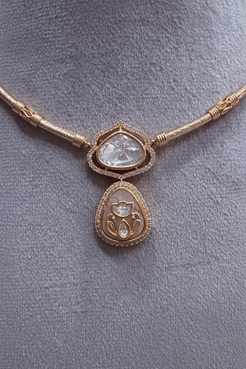 Aarna Beige Moissanite Hasli Necklace Set