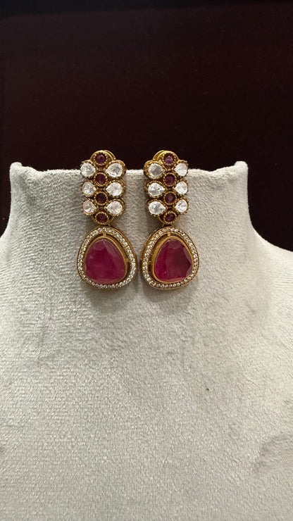 Eira Ruby Royal Pendant Set