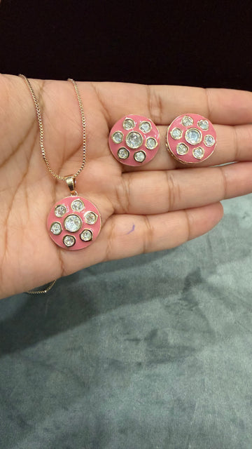 Nayra Pink Moissanite Pendant Set
