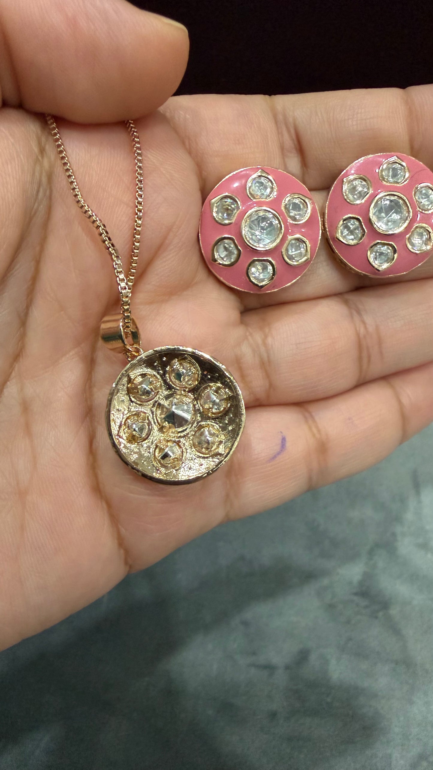 Nayra Pink Moissanite Pendant Set