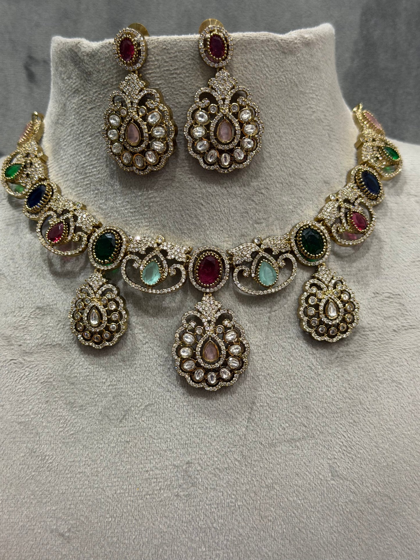Aaradhya Multicolor Kundan Statement Necklace Set