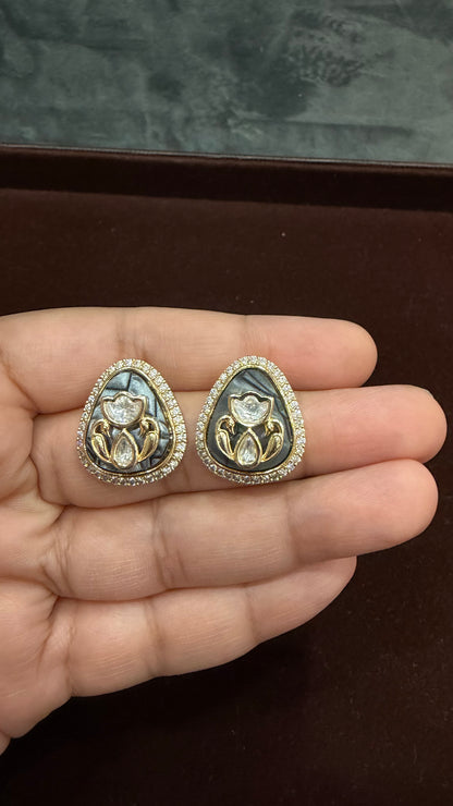 Anvi Elegant Gray Polki Moissanite Stud Earrings