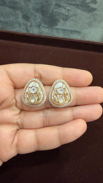 Anvi Milky Beige Polki Moissanite Stud Earrings