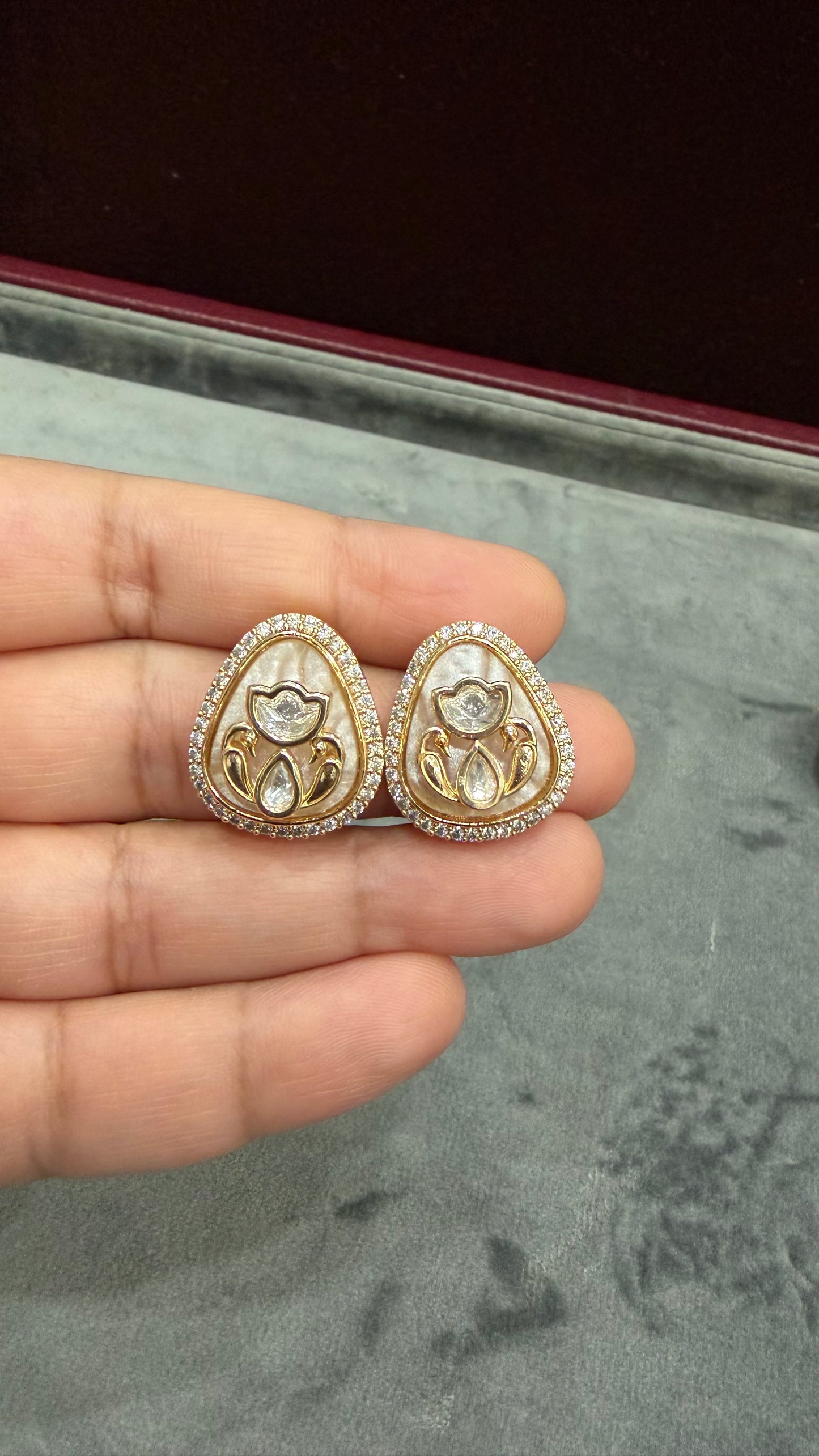 Anvi Milky Beige Polki Moissanite Stud Earrings