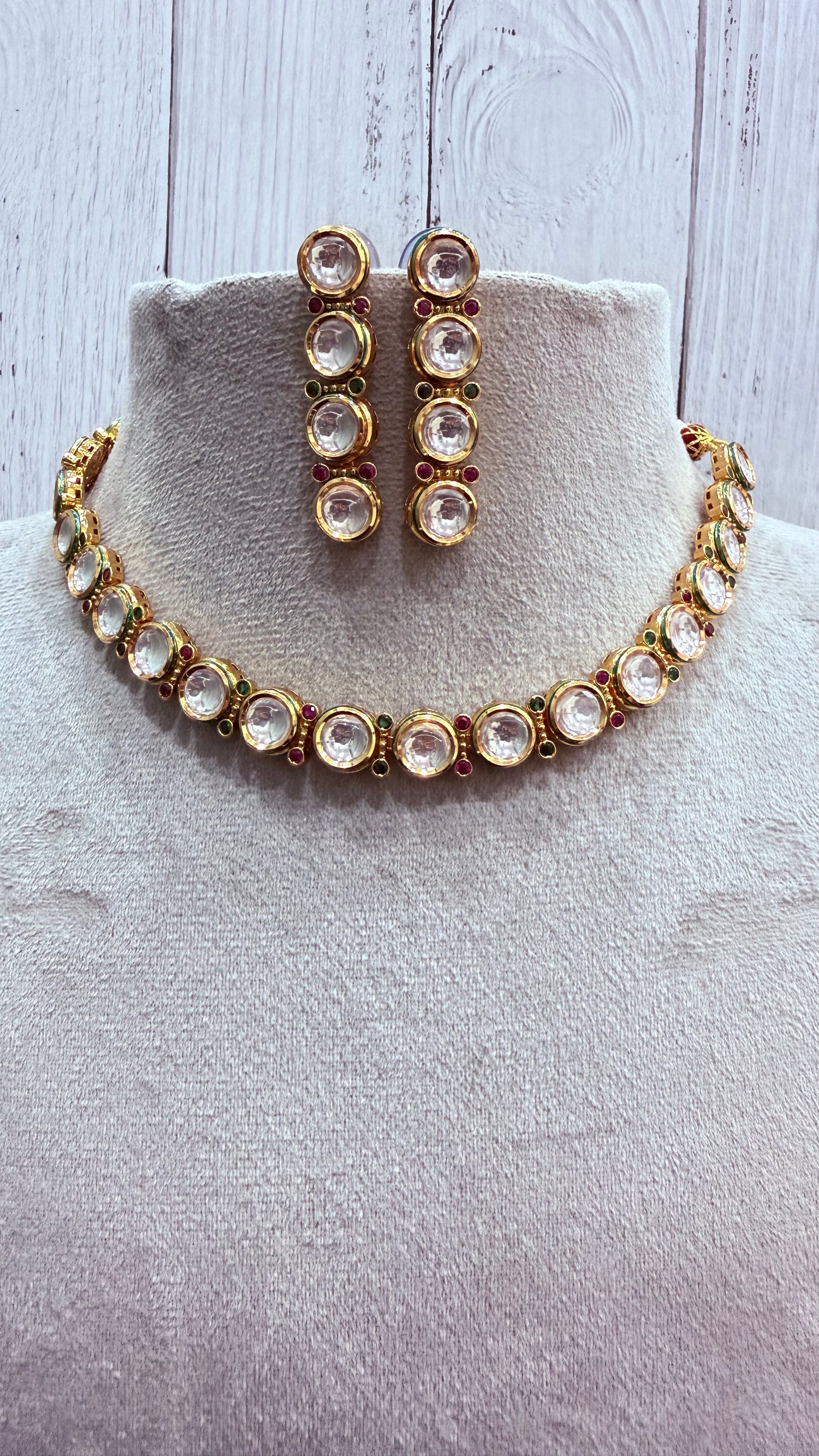 Aarohi Classic Kundan Necklace Set