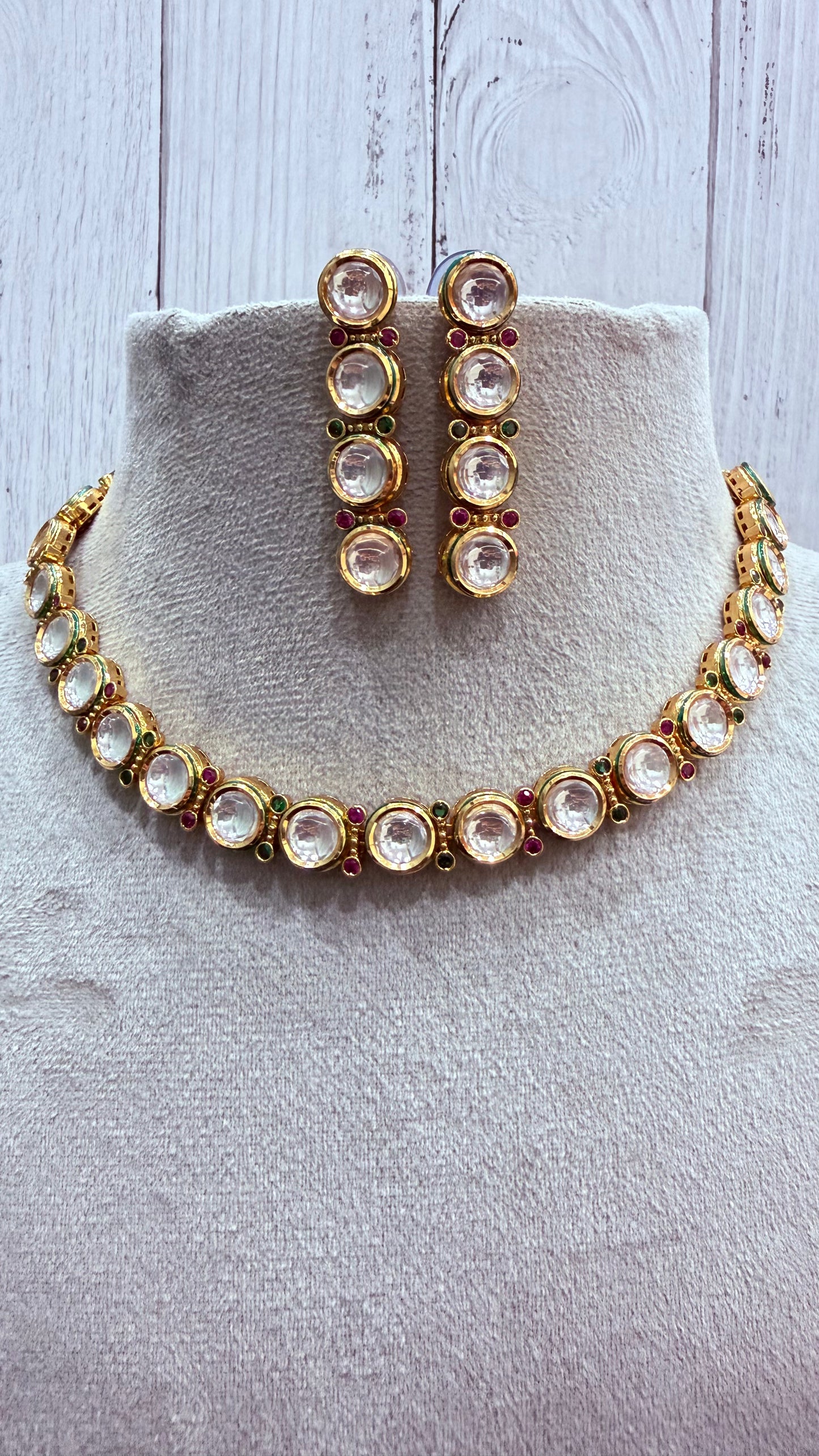 Aarohi Classic Kundan Necklace Set