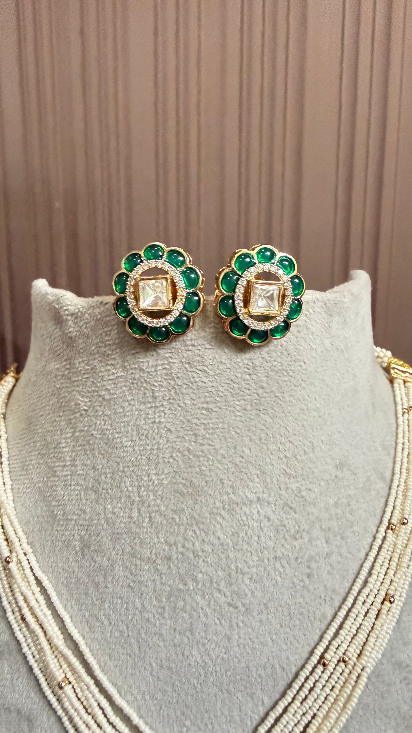 Amaira Emerald Pearl Moissanite Necklace Set