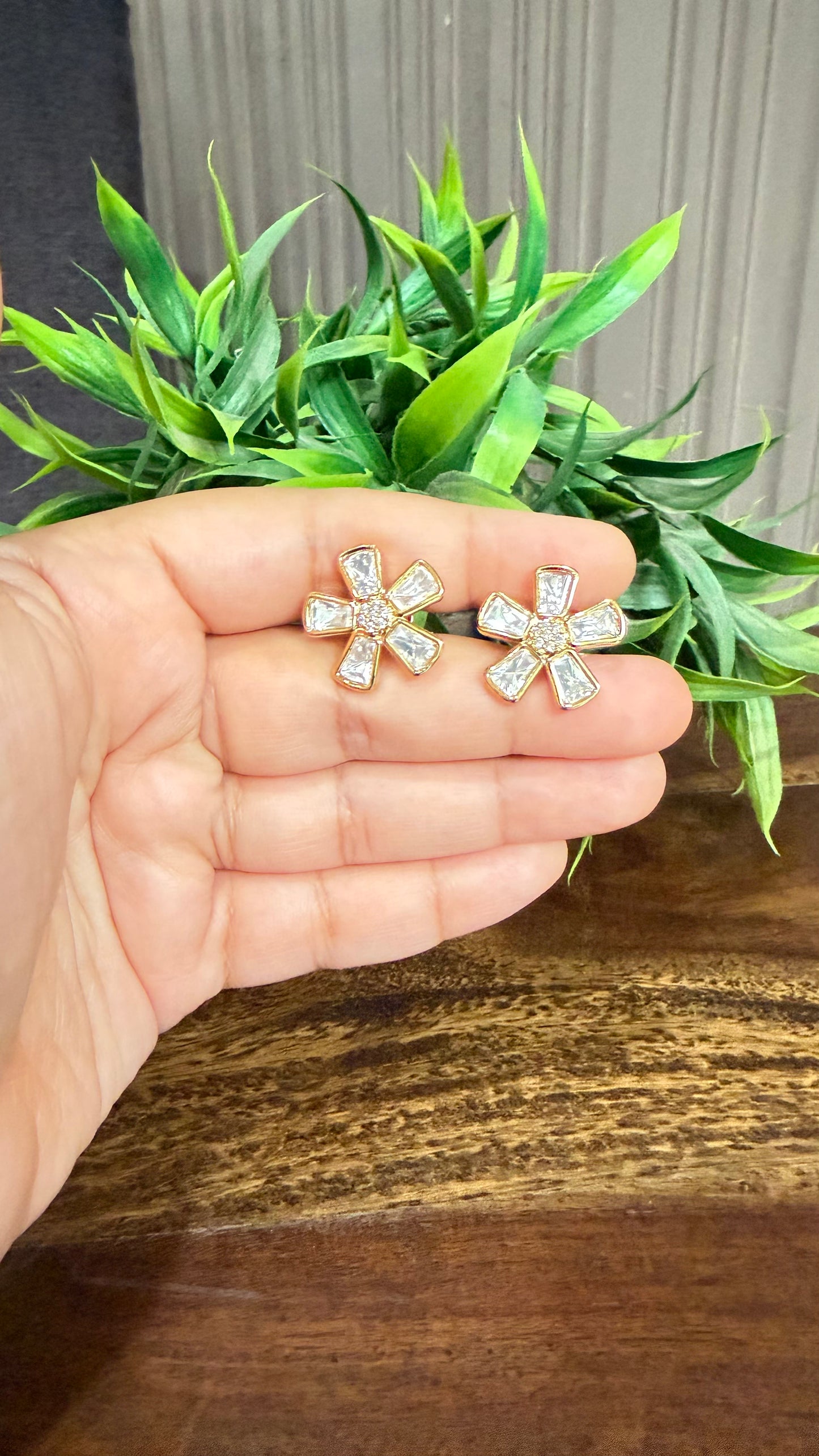 Avira Floral Moissanite Necklace Set