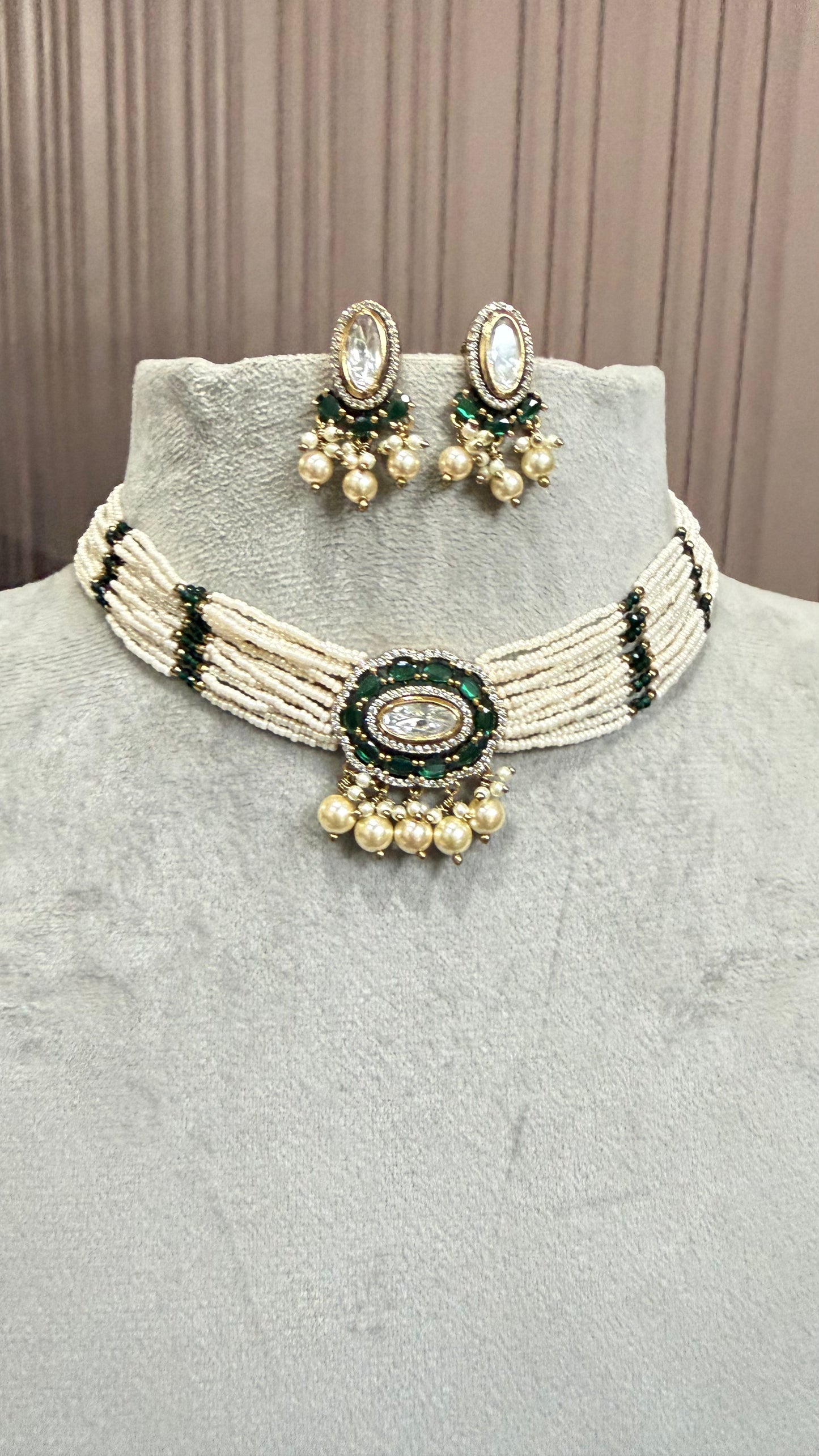 Ruhani Emerald Pearl Moissanite Necklace Set