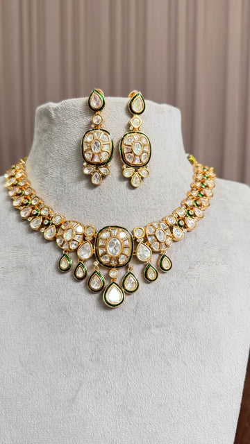 Vanya Emerald Moissanite Necklace Set