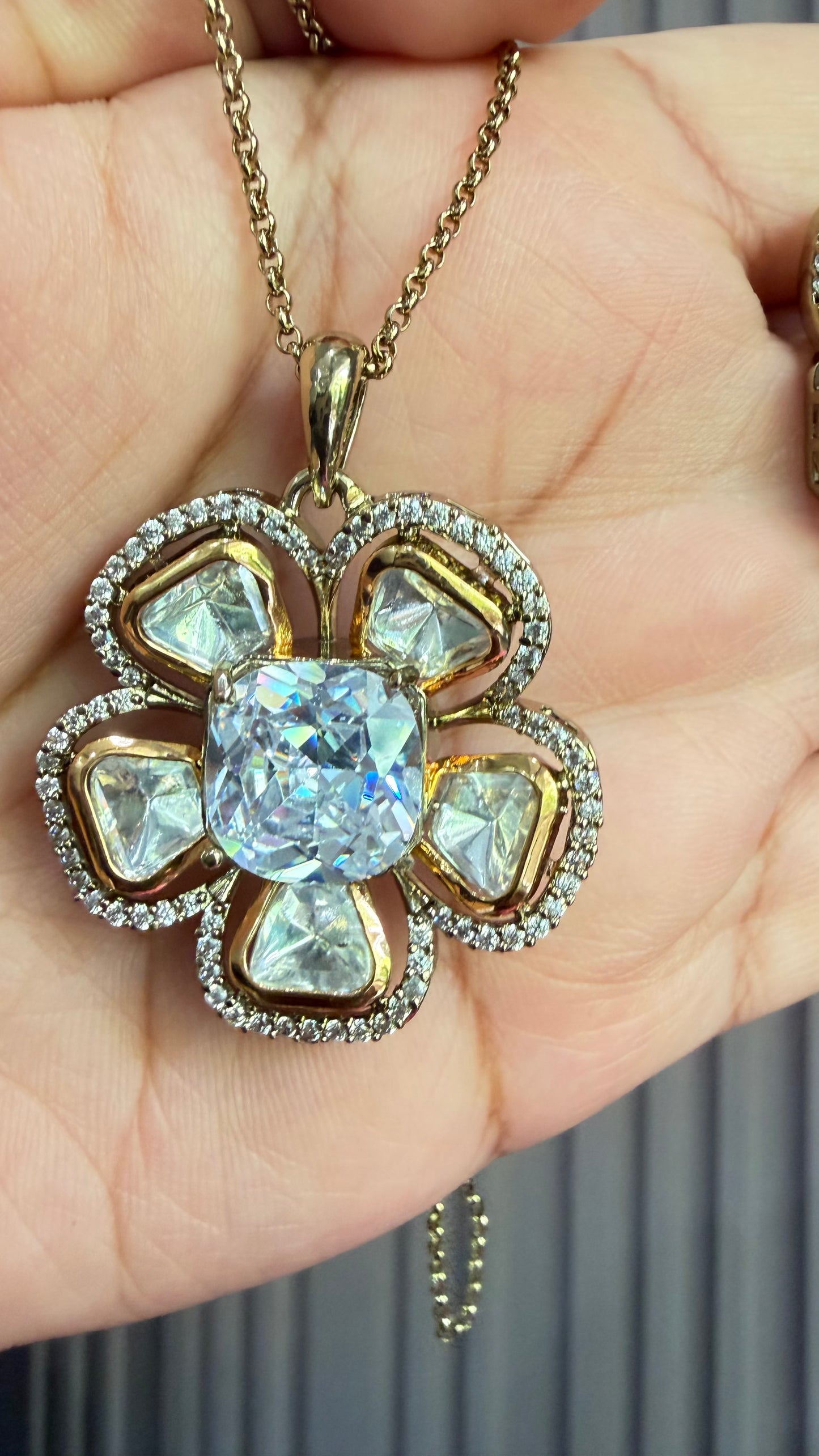 Eira Moissanite Floral Necklace Set