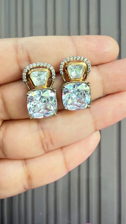Eira Moissanite Floral Necklace Set