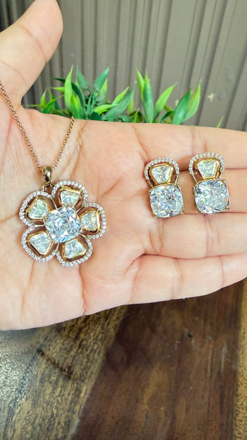 Eira Moissanite Floral Necklace Set