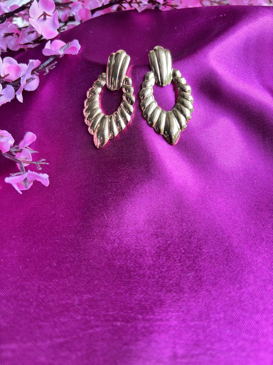 Wavy Ribbed Anti tarnish Earrings - 