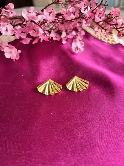 Textured Golden Shell Anti Tarnish Studs - 