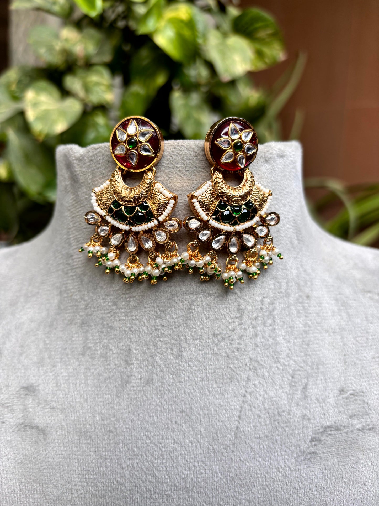 Padma Kundan Temple Heirloom Necklace Set - 