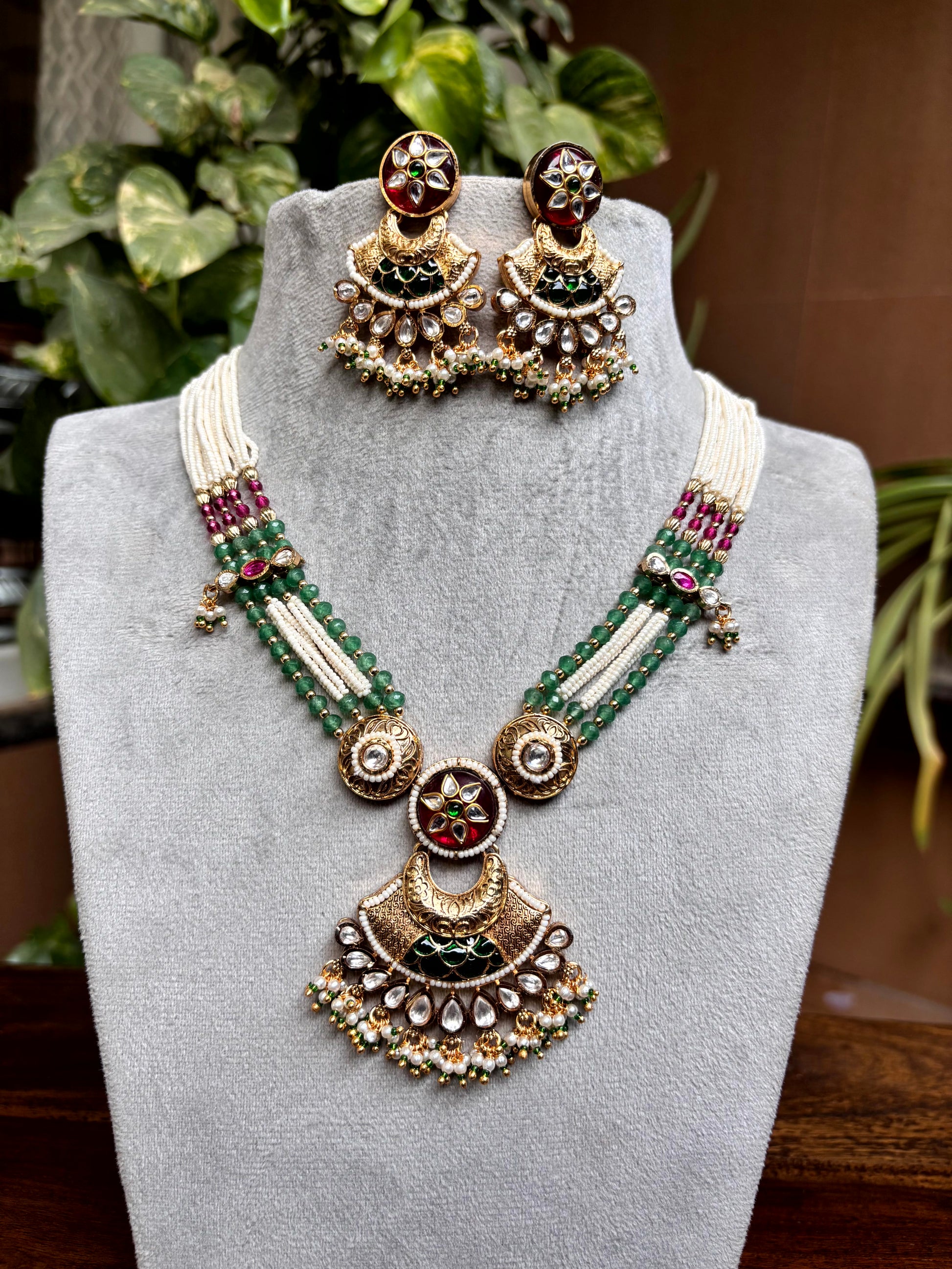 Padma Kundan Temple Heirloom Necklace Set - 