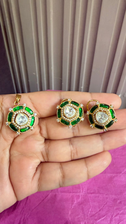Avira Emerald Moissanite Pendant Set