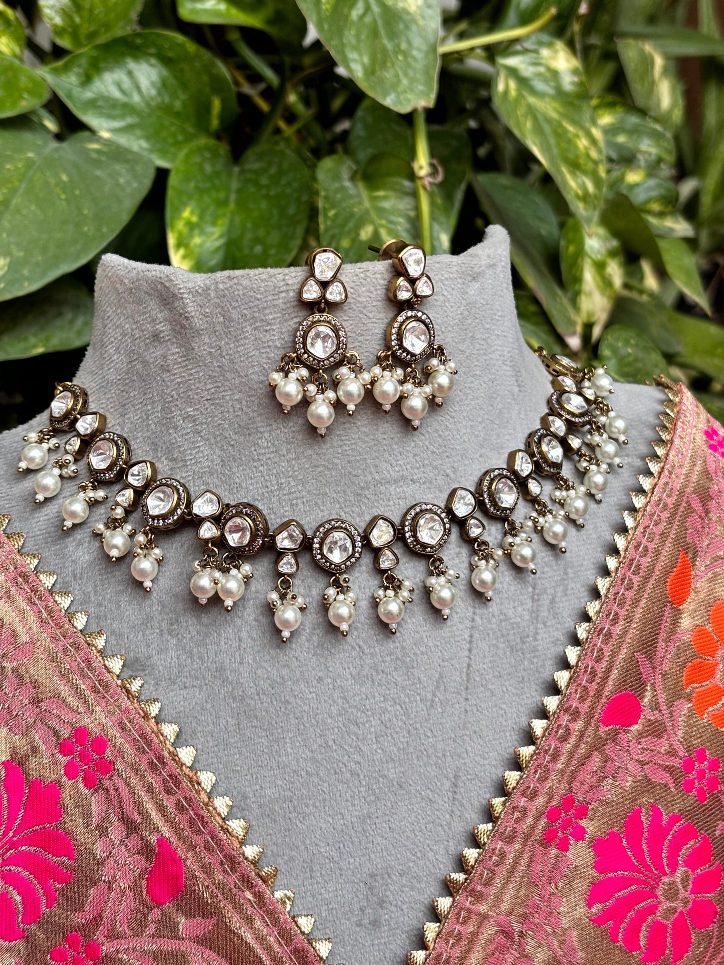 Vaidehi Victorian Pearl Necklace Set - 
