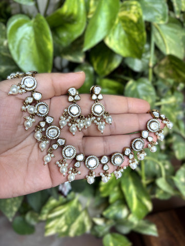 Vaidehi Victorian Pearl Necklace Set - 