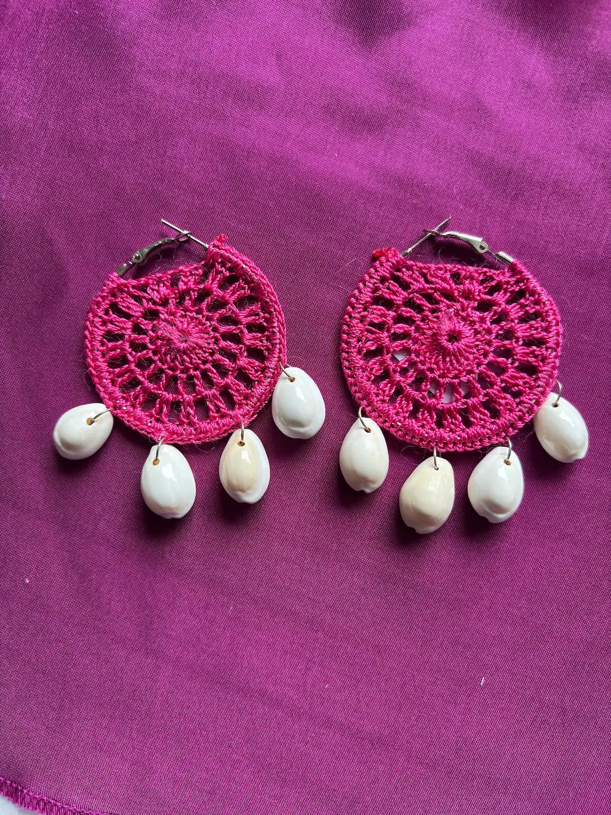 Fuchsia Flick Beaded Earrings - 