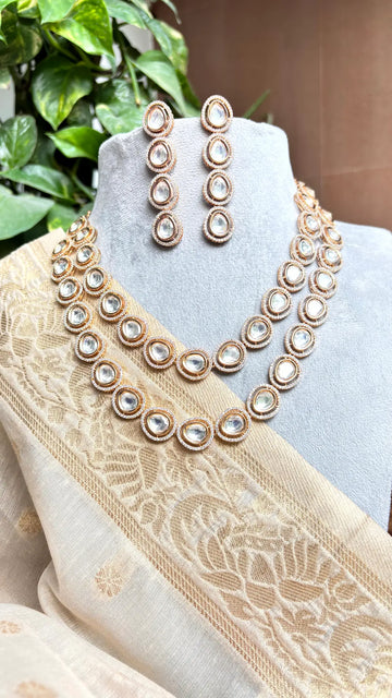Avira Kundan Necklace Set - 