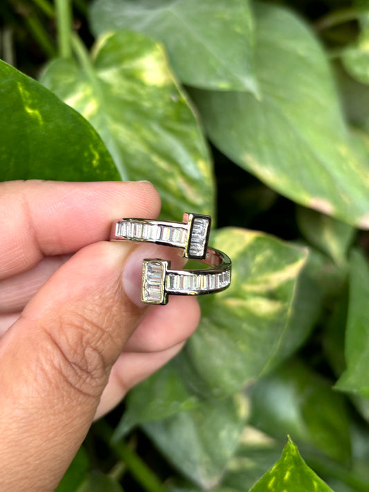 Inaaya Dual Bar Adjustable Ring - 