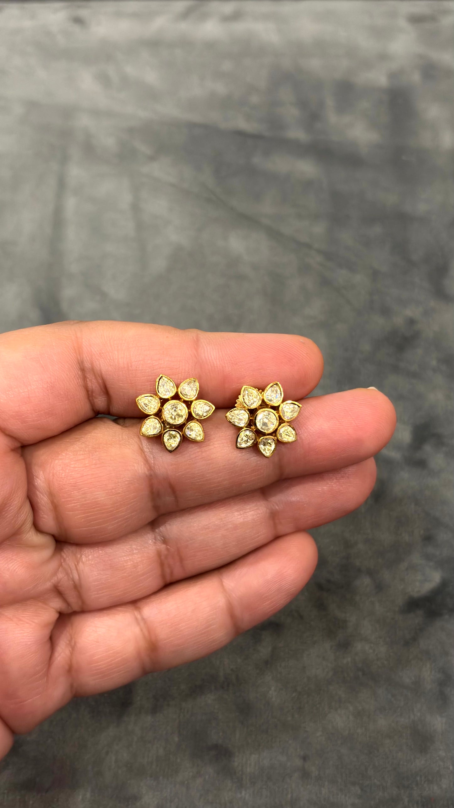 Zoya Floral Moissanite Stud Earrings - 