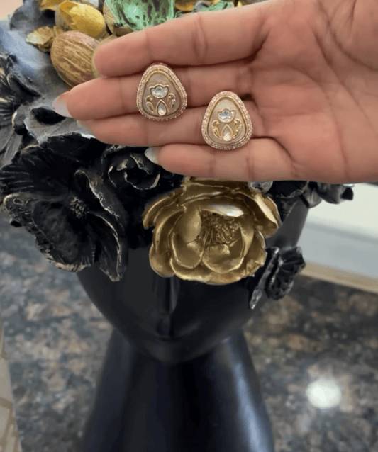 Anvi Milky Beige Polki Moissanite Stud Earrings - 