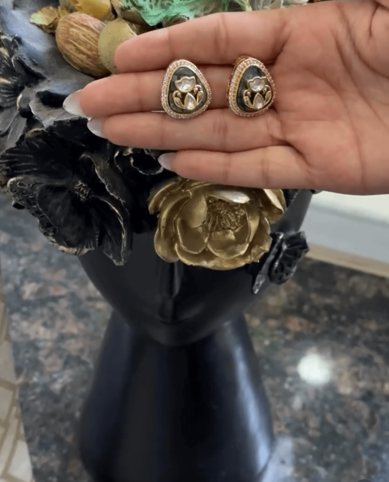 Anvi Elegant Gray Polki Moissanite Stud Earrings - 