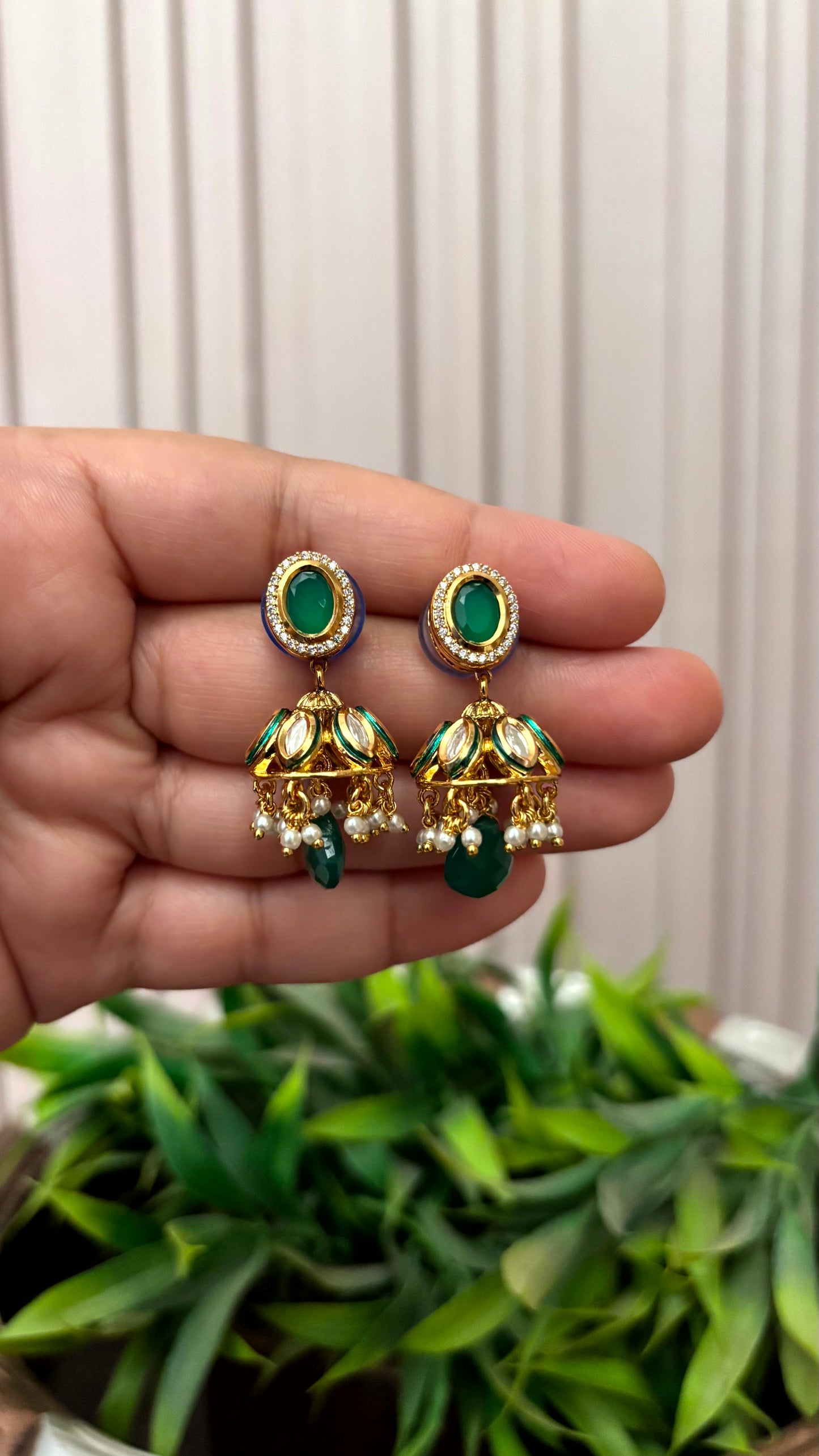 Saanvi Emerald Pearl Jhumki Earrings - 