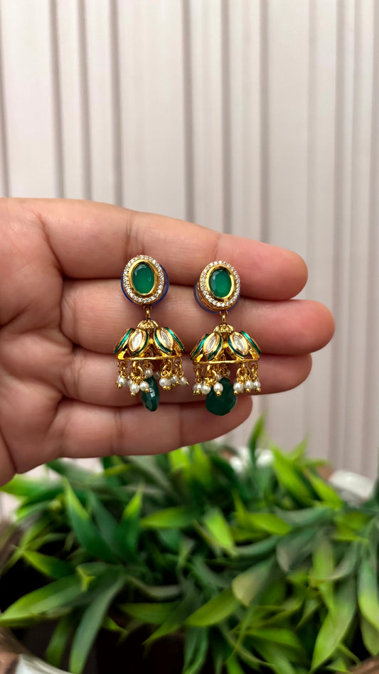 Saanvi Emerald Pearl Jhumki Earrings - 
