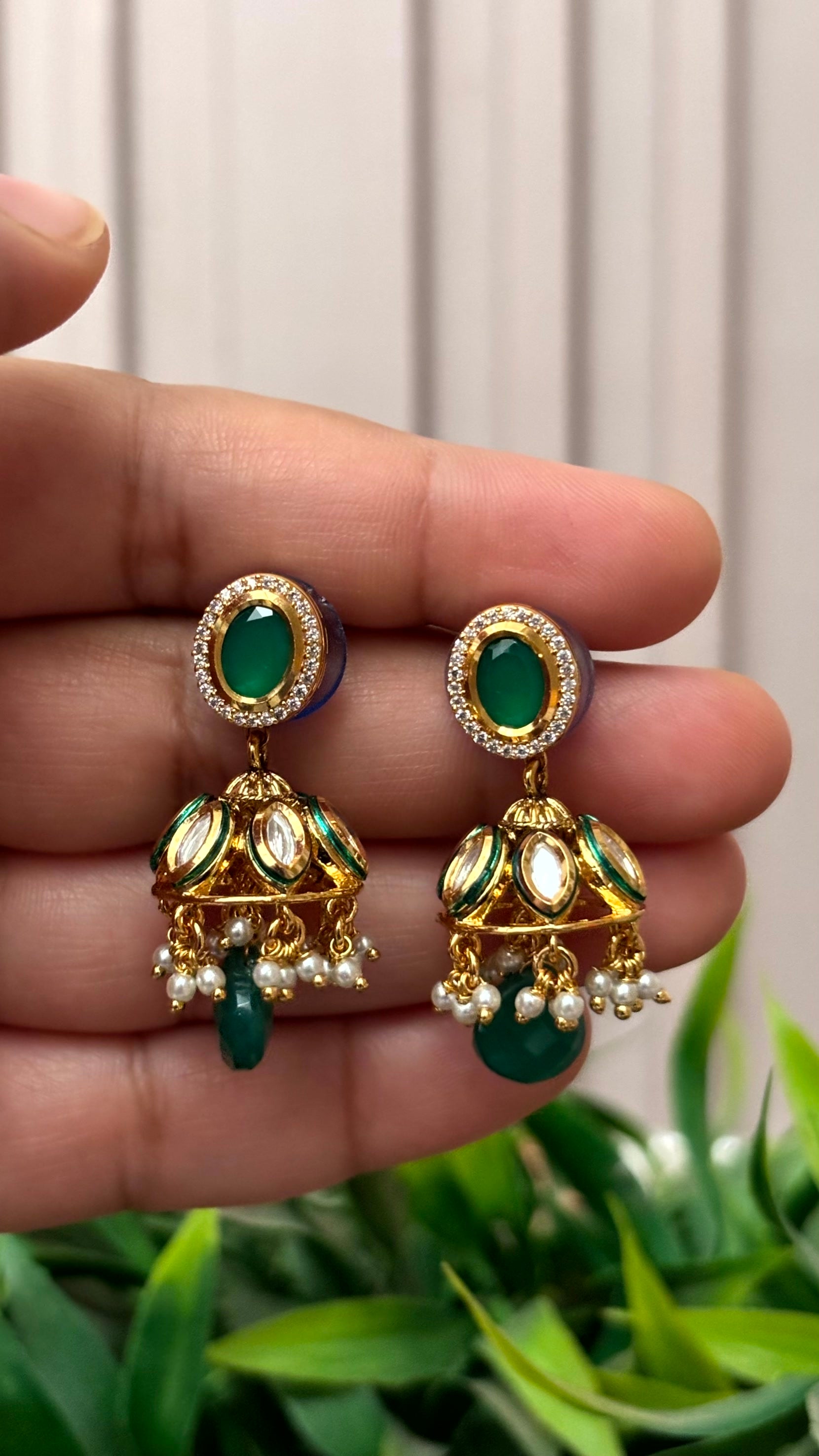 Saanvi Emerald Pearl Jhumki Earrings - 