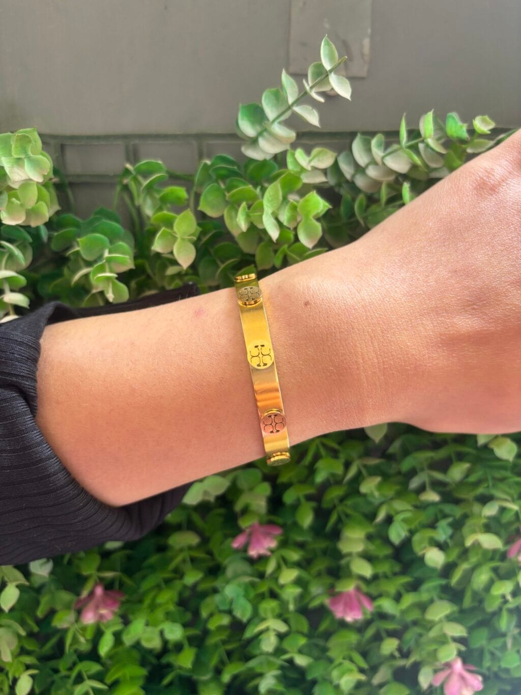 Glow Bound Anti Tarnish Bracelet