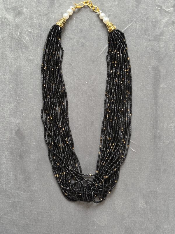 Midnight Tassle (black)