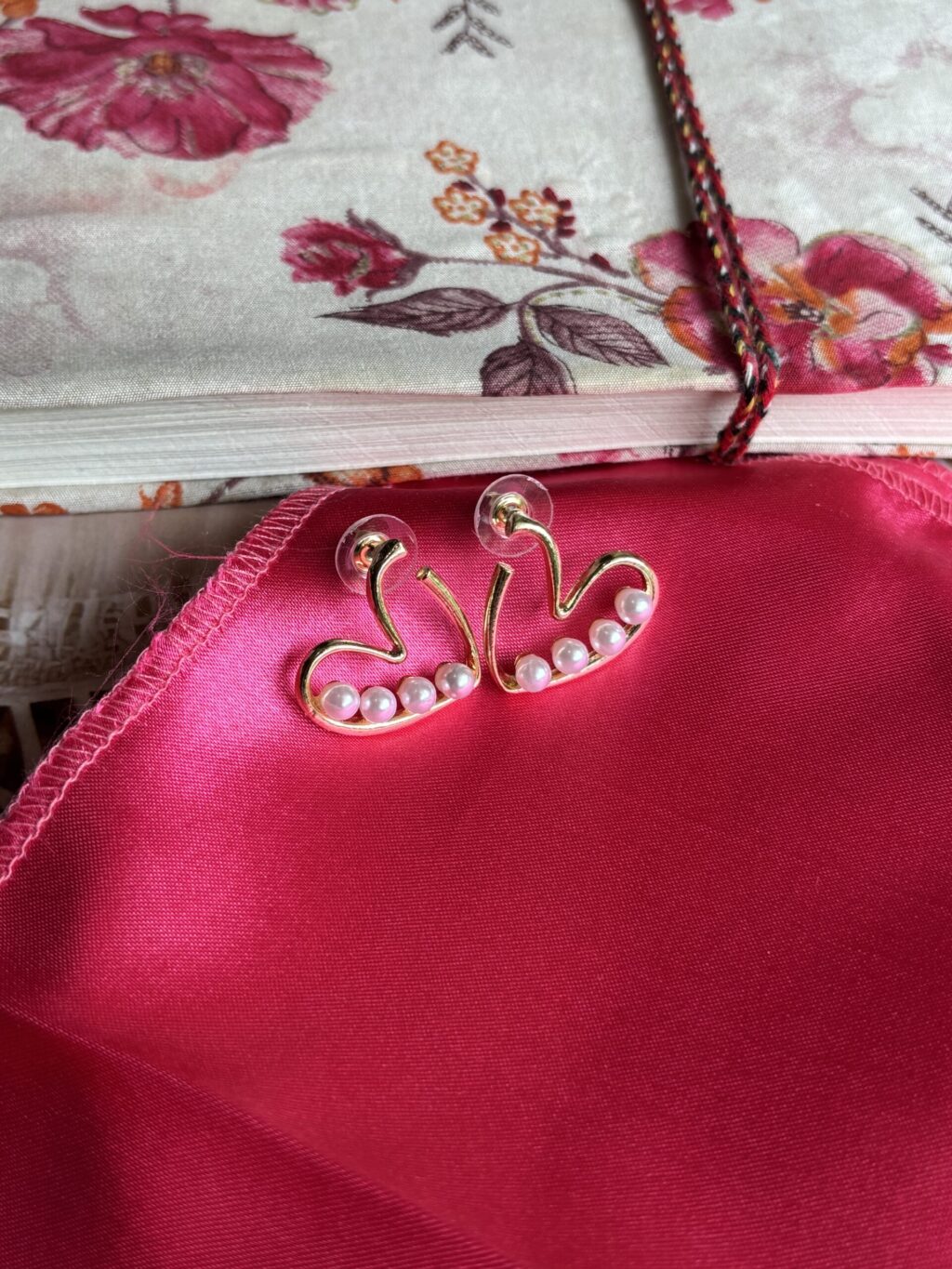 Sweetheart Dangle Studs - Image 3