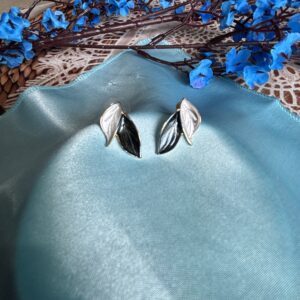 Leaf Glint Mini Earrings
