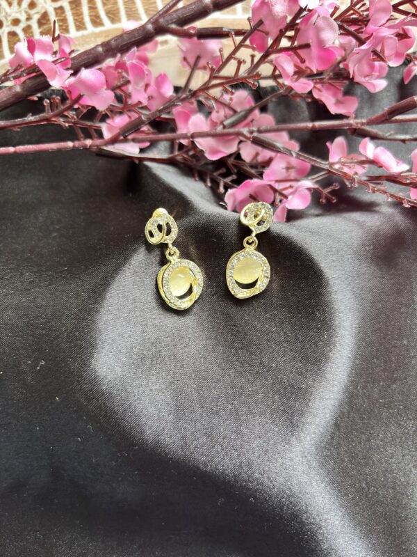 Solar Swing Studs - Image 3