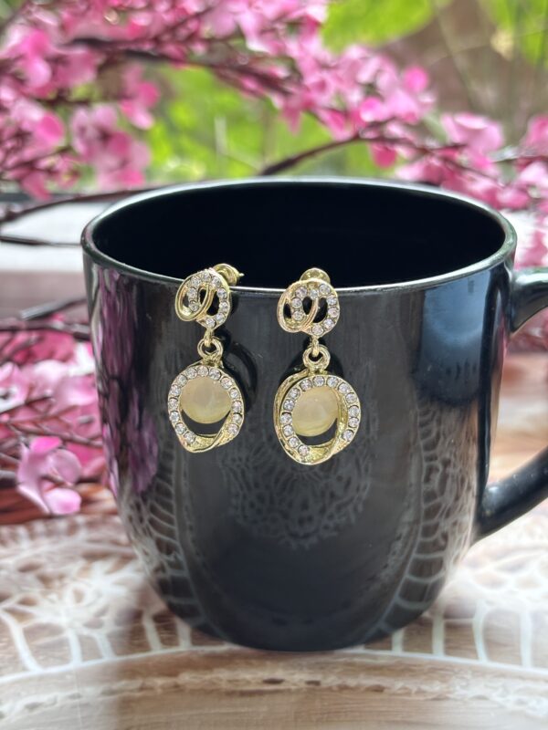 Solar Swing Studs